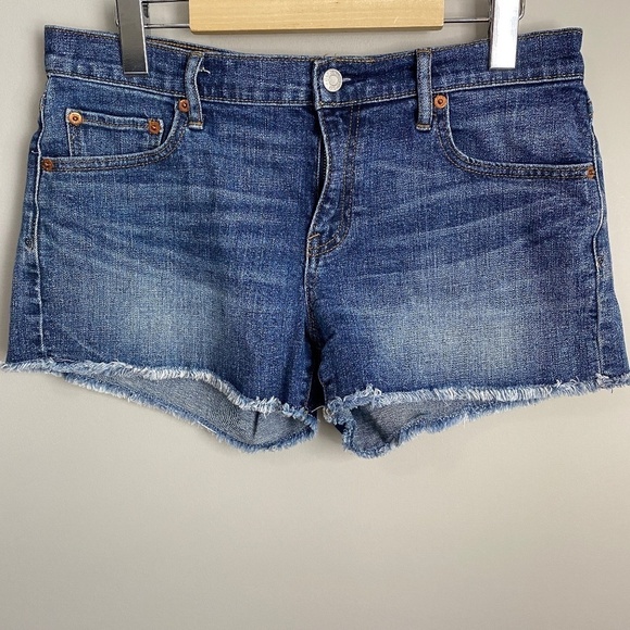 GAP 1969 Women's Standard Wash Denim Cut-off Jean‎ Shorts Size 28 - Picture 1 of 11